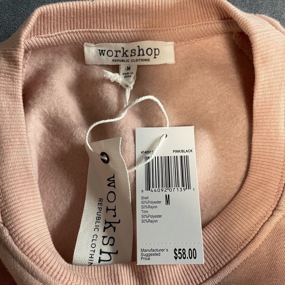 NWT Workshop Republic graphic crewneck pink sweatshirt. Size Medium - Picture 6 of 6